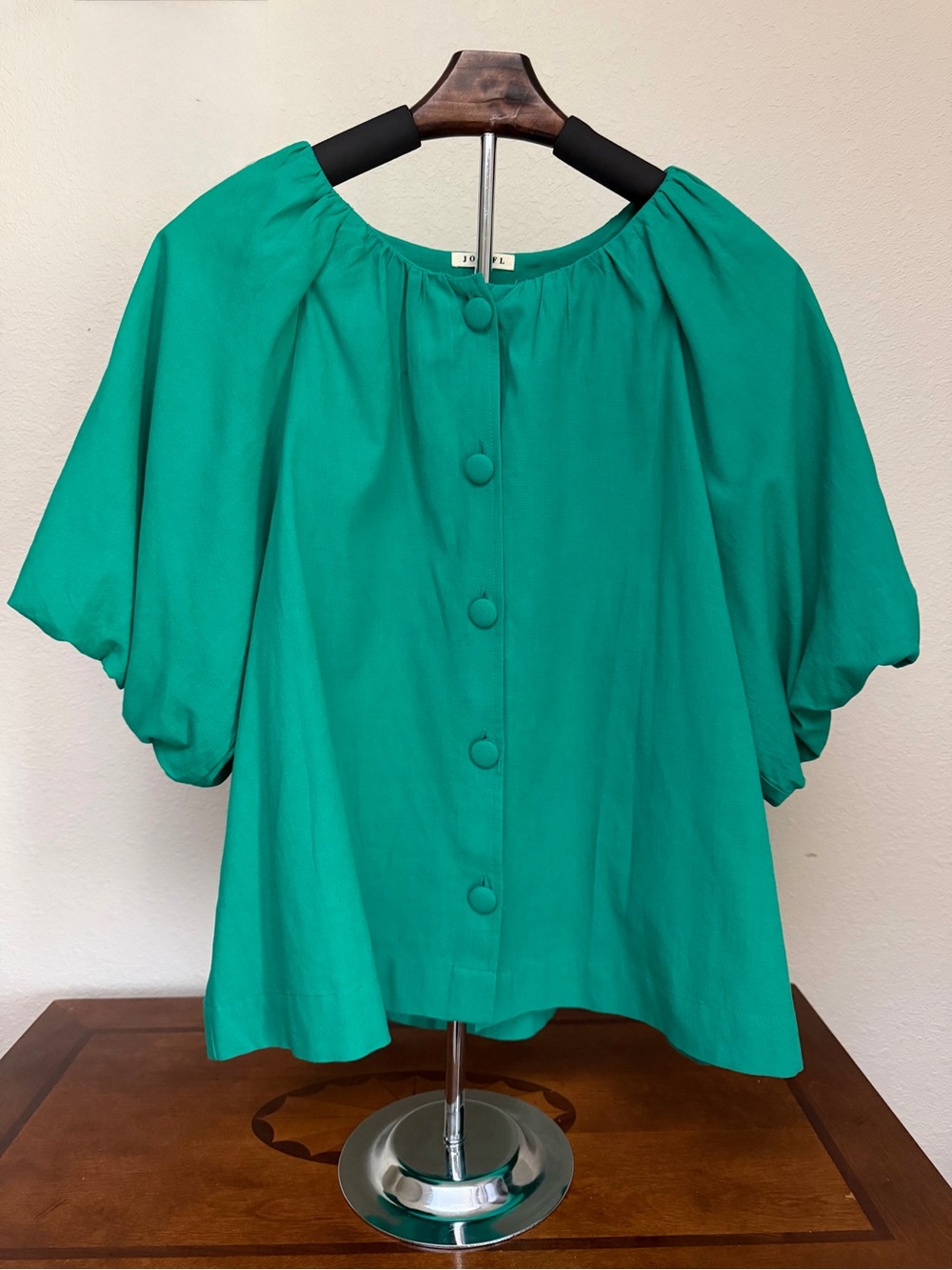 Jodifl Women’s Emerald Green Button-Front Puff Sleeve Top